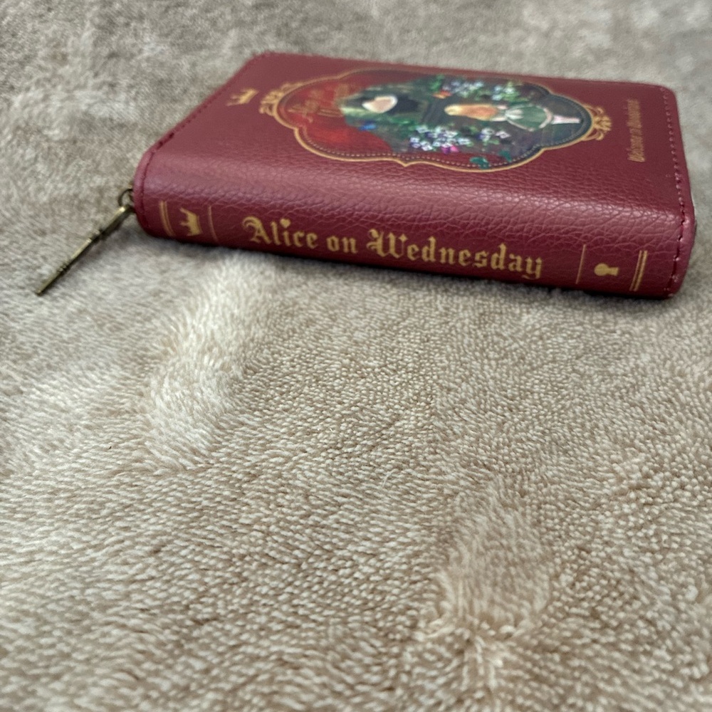 Alice on Wednesday brick Red Wallet - Picture 3 of 5